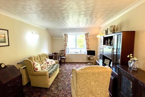 1 bedroom retirement property for sale, Penrhyn Avenue, Rhos On Sea, Colwyn Bay