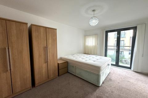 2 bedroom apartment to rent, St Stephens Court, Maritime Quarter, Swansea, SA1