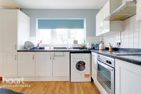 3 bedroom semi-detached house for sale, Mendip Crescent, Westcliff-On-Sea