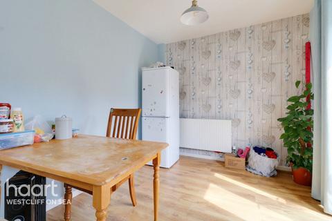 3 bedroom semi-detached house for sale, Mendip Crescent, Westcliff-On-Sea