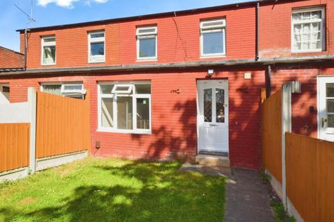 4 bedroom terraced house to rent, Clayburn Circle Basildon SS14