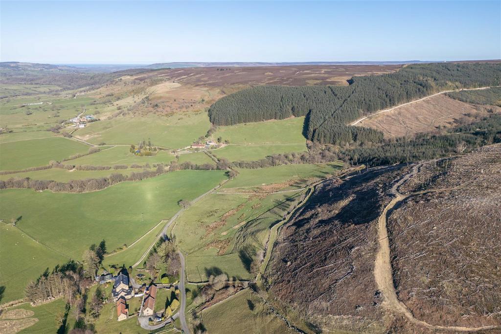 High Gill Beck Farm Aerial-13.jpg