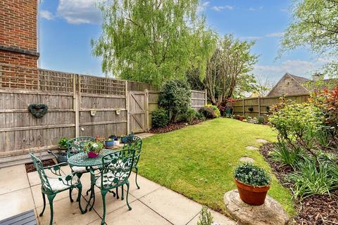4 bedroom end of terrace house for sale, Don Bosco Close, Oxford, OX4
