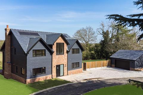 4 bedroom detached house for sale, Sparlings Farm, Chelmsford Road, Dunmow