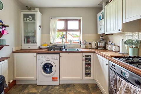 2 bedroom detached bungalow for sale, Maes Hir, Corwen