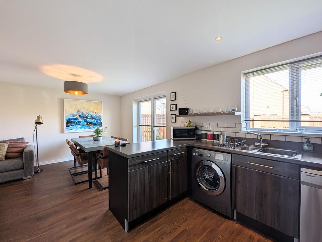 Kitchen / DIner