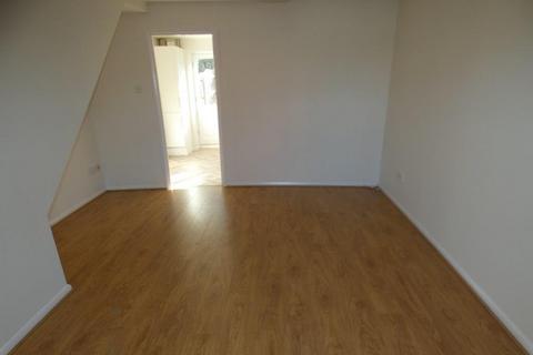 2 bedroom terraced house to rent, Hartland Drive, Market Harborough LE16