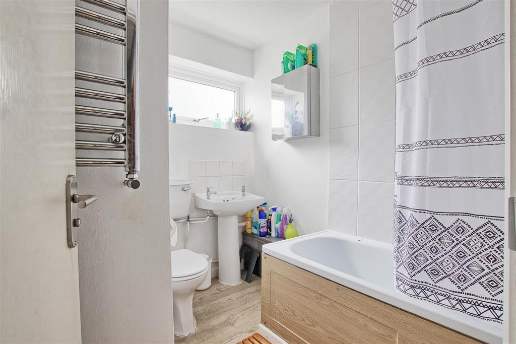 Bathroom.jpg