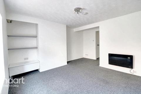 2 bedroom cottage for sale, St Giles Lane, Thetford
