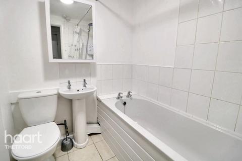 2 bedroom cottage for sale, St Giles Lane, Thetford