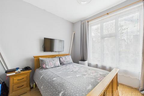 1 bedroom flat for sale, Canterbury Road, Croydon