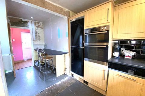 3 bedroom semi-detached house for sale, 10 Turtlegate Walk, Bristol, BS13 8NR