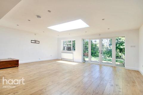 21 Mansel Drive, Rochester, ME1 3HX