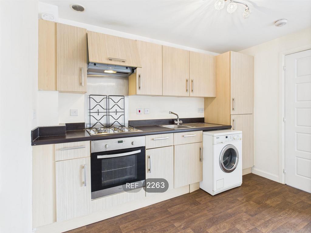 Kitchen &amp; Living area