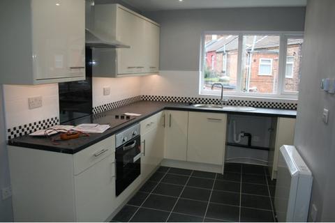 2 bedroom flat to rent, Rathbone Road, Liverpool L13