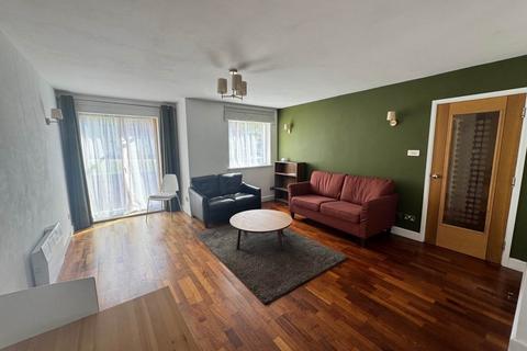 1 bedroom apartment to rent, Henke Court, Cardiff Bay,