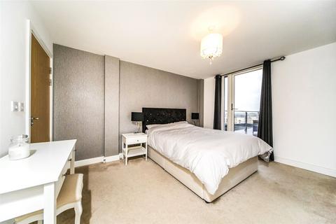 2 bedroom flat to rent, Kennet House, 80 Kings Road, Reading, RG1
