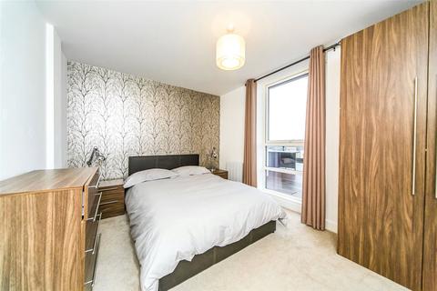 2 bedroom flat to rent, Kennet House, 80 Kings Road, Reading, RG1