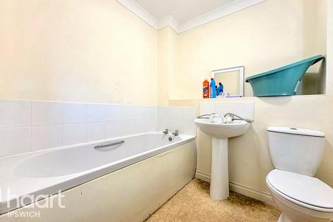 undefined, Lime Tree Place, Ipswich