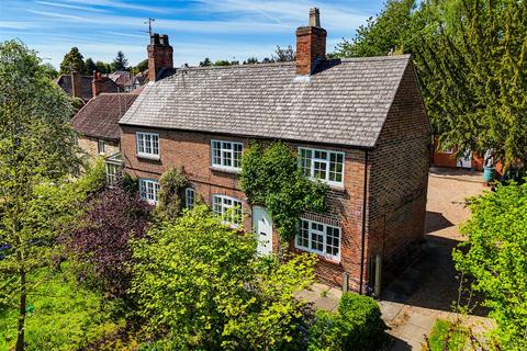4 bedroom cottage for sale