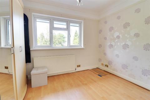6 Riplingham Road, Kirk Ella, Hull, HU10 7TP
