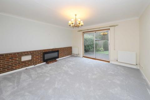 undefined, Hillview Close, Pinner HA5