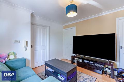 3, Alexandra Place Alexandra Road, Romford, RM1 2AH