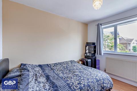 3, Alexandra Place Alexandra Road, Romford, RM1 2AH