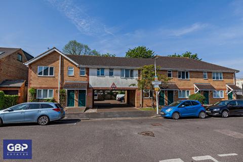 3, Alexandra Place Alexandra Road, Romford, RM1 2AH