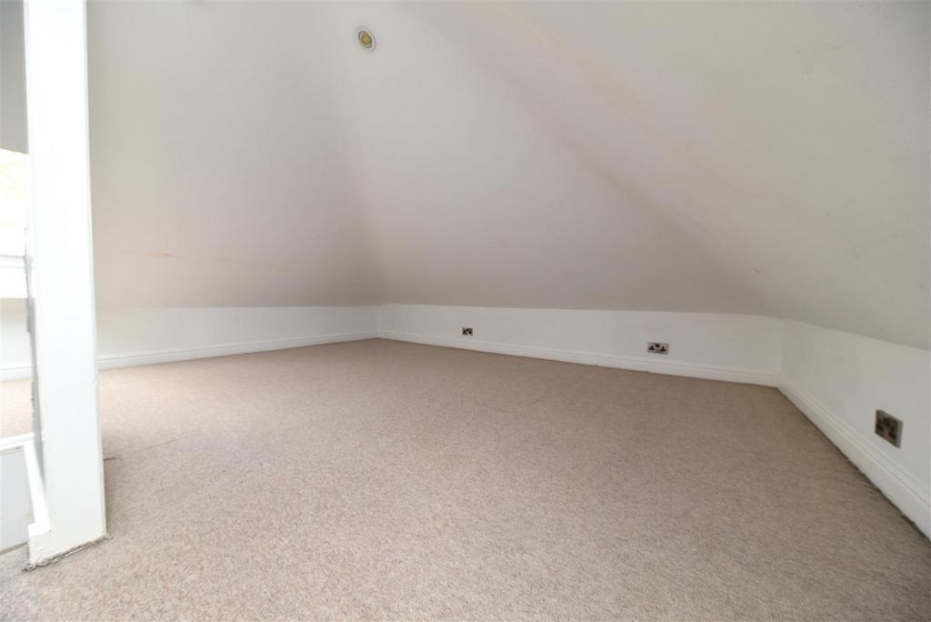 Bed3.1.JPG