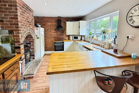 3 bedroom semi-detached house for sale, Bluebell Road, Darton, Barnsley, S75