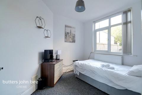 4 bedroom terraced house for sale, Mill Street, Crewe