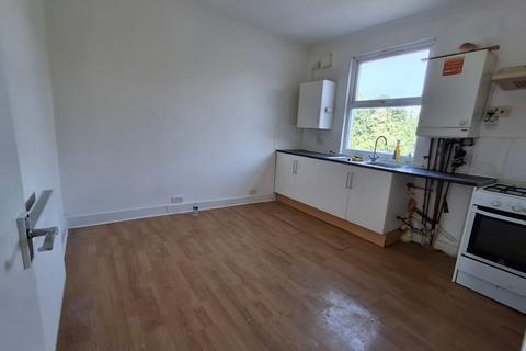 2 bedroom flat to rent, Leigh Road, London E6