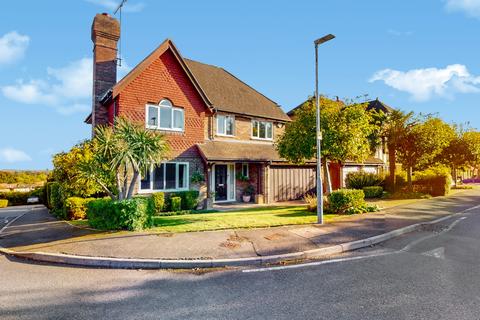 4 bedroom detached house for sale, Heatherfold Way, Pinner HA5