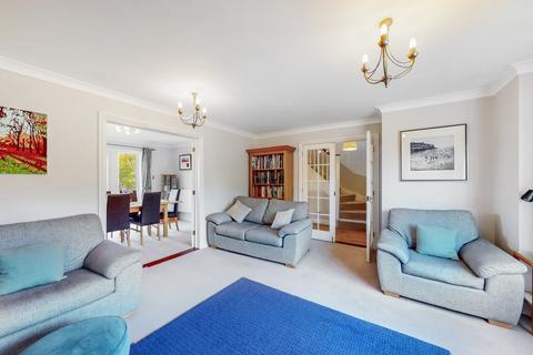 4 bedroom detached house for sale, Heatherfold Way, Pinner HA5