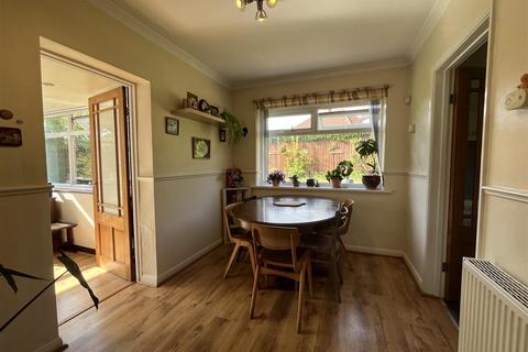 21 Villa Mount, Wyke, Bradford, BD12 9LD