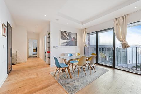 2 bedroom apartment for sale, Meade House, London, E14