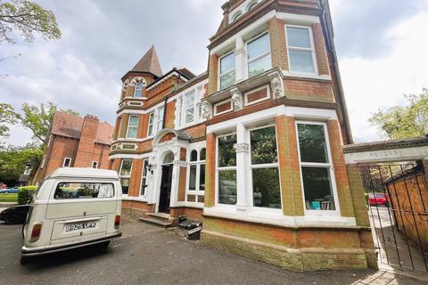 1 bedroom flat for sale, Wake Green Road, Birmingham B13