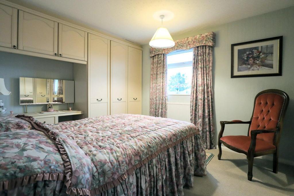 Bedroom 2.jpg