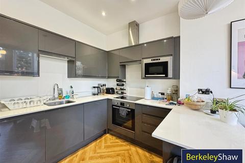 1 bedroom apartment for sale, Merchant Court, College Avenue, Crosby