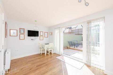 3 bedroom semi-detached house for sale, Schofield Court, Ashby-De-La-Zouch