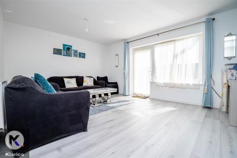 16 Manston Road, Birmingham, B26 2TS