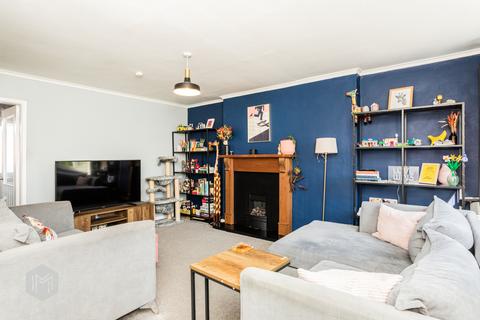18 Heswall Drive, Walshaw, Bury, BL8 3BY