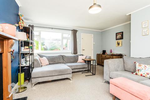 18 Heswall Drive, Walshaw, Bury, BL8 3BY