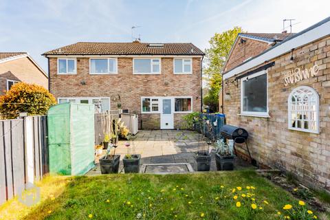 18 Heswall Drive, Walshaw, Bury, BL8 3BY