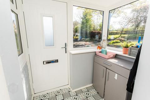 18 Heswall Drive, Walshaw, Bury, BL8 3BY
