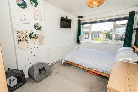 18 Heswall Drive, Walshaw, Bury, BL8 3BY