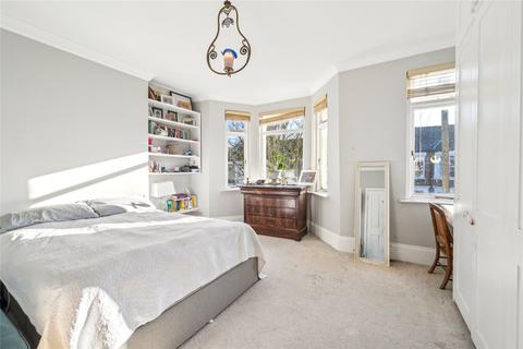 5 Meon Road, London, W3 8AN