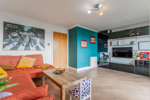 2/1, 41 Minerva Way, Glasgow, G3 8GF