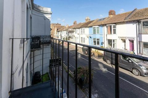 4 bedroom house to rent, Viaduct Road, Brighton